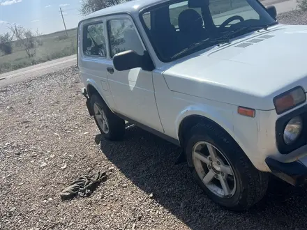 ВАЗ (Lada) Lada 2121 2015 года за 3 500 000 тг. в Караганда – фото 2