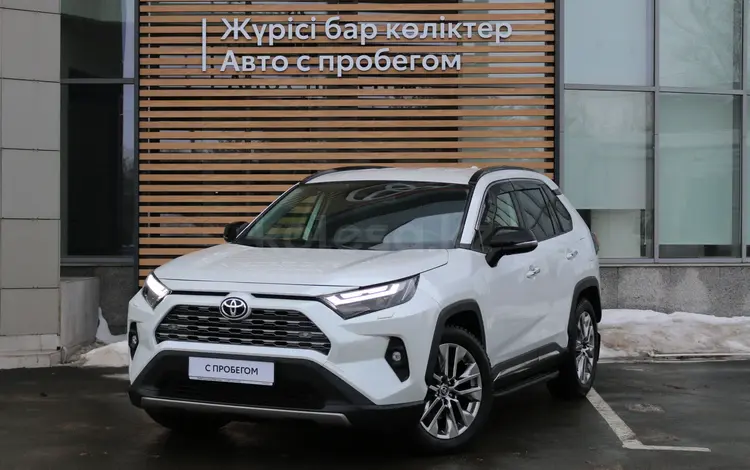 Toyota RAV4 2022 года за 19 800 000 тг. в Павлодар