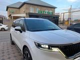Kia Carnival 2021 года за 18 600 000 тг. в Шымкент – фото 2