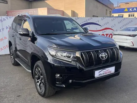 Toyota Land Cruiser Prado 2022 года за 32 900 000 тг. в Алматы – фото 3