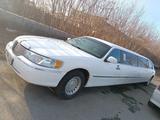 Lincoln Town Car 2001 годаүшін1 600 000 тг. в Павлодар