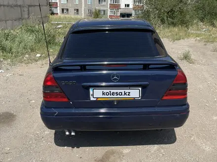 Mercedes-Benz C 220 1995 года за 1 400 000 тг. в Караганда – фото 9