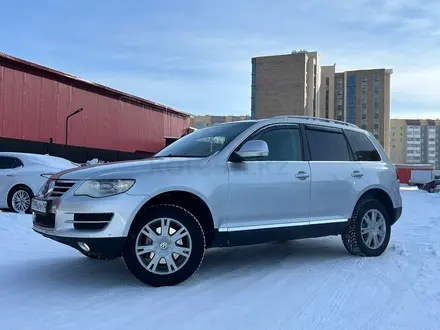 Volkswagen Touareg 2007 года за 6 999 000 тг. в Караганда – фото 2