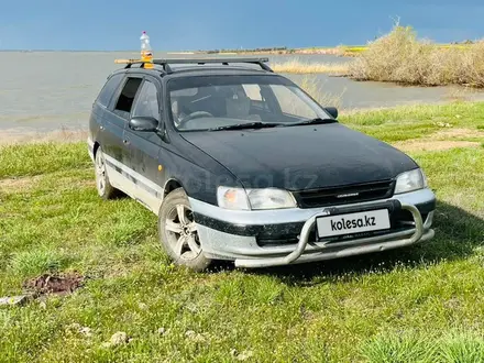 Toyota Caldina 1995 года за 2 000 000 тг. в Астана – фото 3