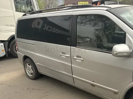 Mercedes-Benz V 230 2001 года за 3 800 000 тг. в Алматы – фото 3