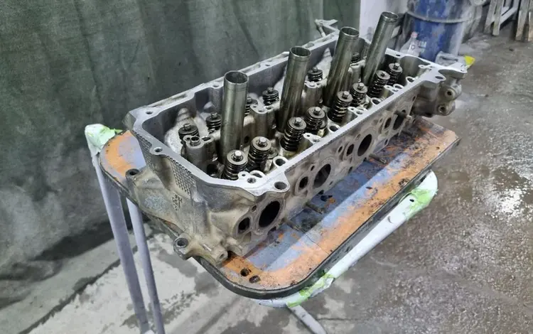 Двигатель 1UR-FE 4.6L V8 Toyota Land Cruiser 200 Ленд Крузер 200 за 10 000 тг. в Астана