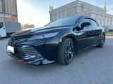 Toyota Camry 2019 года за 16 000 680 тг. в Астана – фото 2