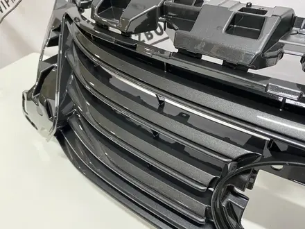 Решетка радиатора на Lexus Es в передний бампер за 50 000 тг. в Алматы – фото 2