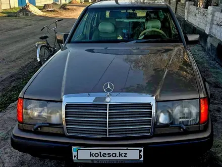 Mercedes-Benz E 300 1990 года за 3 600 000 тг. в Шымкент – фото 9