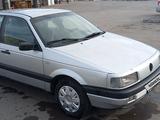 Volkswagen Passat 1990 годаүшін1 470 000 тг. в Караганда