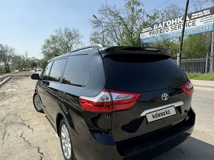 Toyota Sienna 2015 года за 16 000 000 тг. в Алматы – фото 8