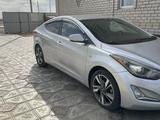 Hyundai Elantra 2014 года за 3 700 000 тг. в Атырау – фото 2