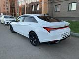 Hyundai Elantra 2022 года за 9 900 000 тг. в Петропавловск – фото 4