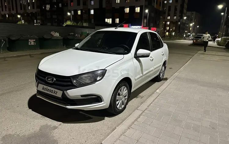 ВАЗ (Lada) Granta 2190 2019 годаүшін4 300 000 тг. в Астана