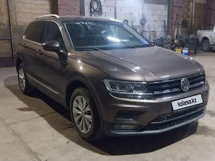 Volkswagen Tiguan 2018 года за 9 600 000 тг. в Астана – фото 2