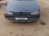 Volkswagen Passat 1993 года за 380 000 тг. в Актау
