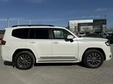 Toyota Land Cruiser 2023 года за 48 000 000 тг. в Актау