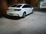 Hyundai Sonata 2019 года за 9 200 000 тг. в Алматы – фото 2