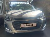 Chevrolet Onix 2023 года за 8 790 000 тг. в Шымкент – фото 2