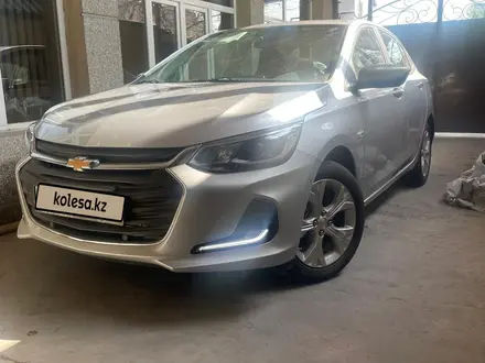 Chevrolet Onix 2023 года за 8 790 000 тг. в Шымкент