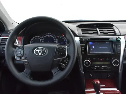 Toyota Camry 2012 года за 8 750 000 тг. в Атырау – фото 10