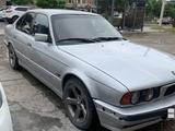 BMW 520 1994 года за 1 800 000 тг. в Шымкент – фото 2