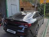 Kia K5 2022 года за 9 500 000 тг. в Алматы – фото 2