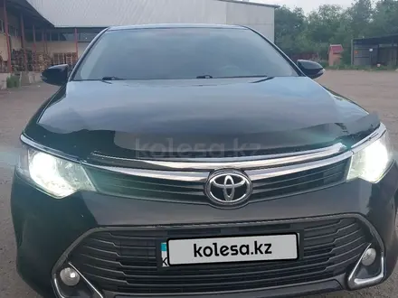 Toyota Camry 2015 года за 11 200 000 тг. в Усть-Каменогорск – фото 3