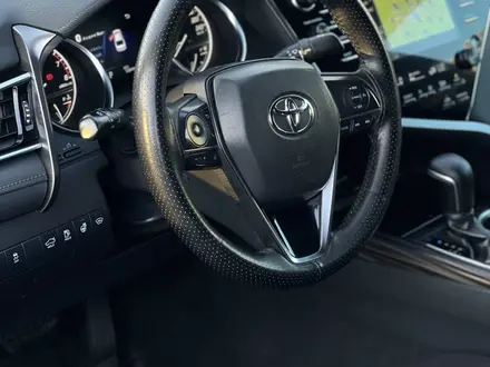 Toyota Camry 2019 года за 13 300 000 тг. в Астана – фото 12