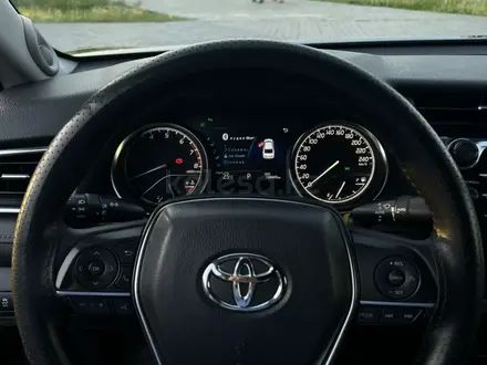 Toyota Camry 2019 года за 13 300 000 тг. в Астана – фото 13