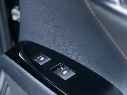 Toyota Camry 2019 года за 13 300 000 тг. в Астана – фото 17