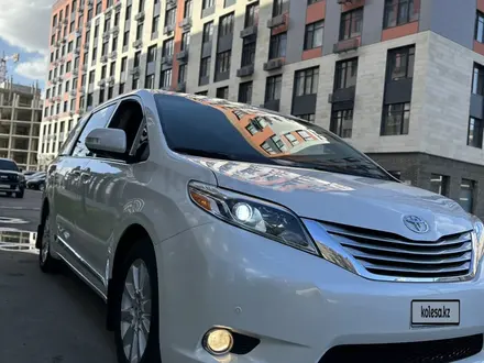 Toyota Sienna 2015 года за 12 000 000 тг. в Атырау – фото 3