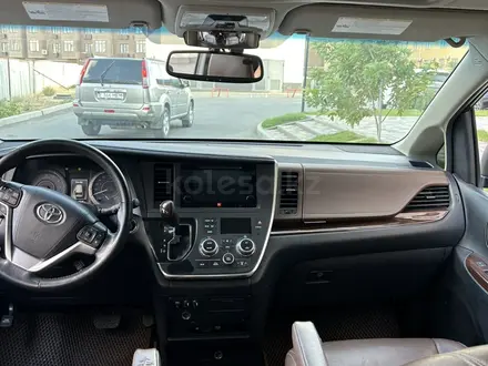 Toyota Sienna 2015 года за 12 000 000 тг. в Атырау – фото 6