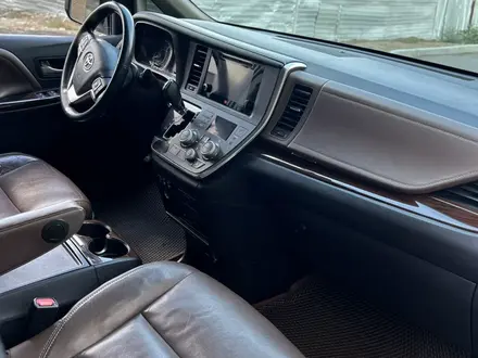 Toyota Sienna 2015 года за 12 000 000 тг. в Атырау – фото 7