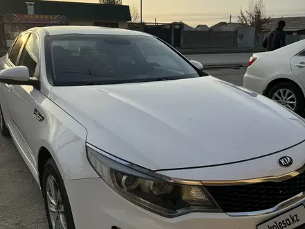 Kia Optima 2018 года за 8 400 000 тг. в Шымкент – фото 3