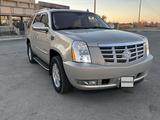 Cadillac Escalade 2007 годаfor10 500 000 тг. в Караганда