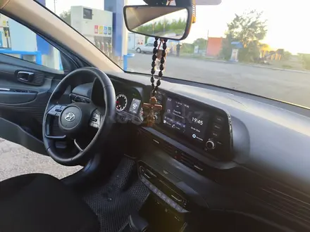 Hyundai Bayon 2023 года за 6 790 000 тг. в Караганда – фото 30