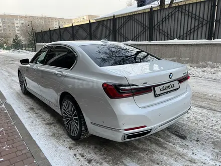BMW 740 2022 года за 49 000 000 тг. в Алматы – фото 17