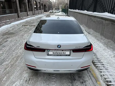 BMW 740 2022 года за 49 000 000 тг. в Алматы – фото 19