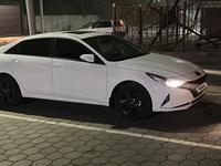 Hyundai Elantra 2022 годаүшін9 950 000 тг. в Караганда