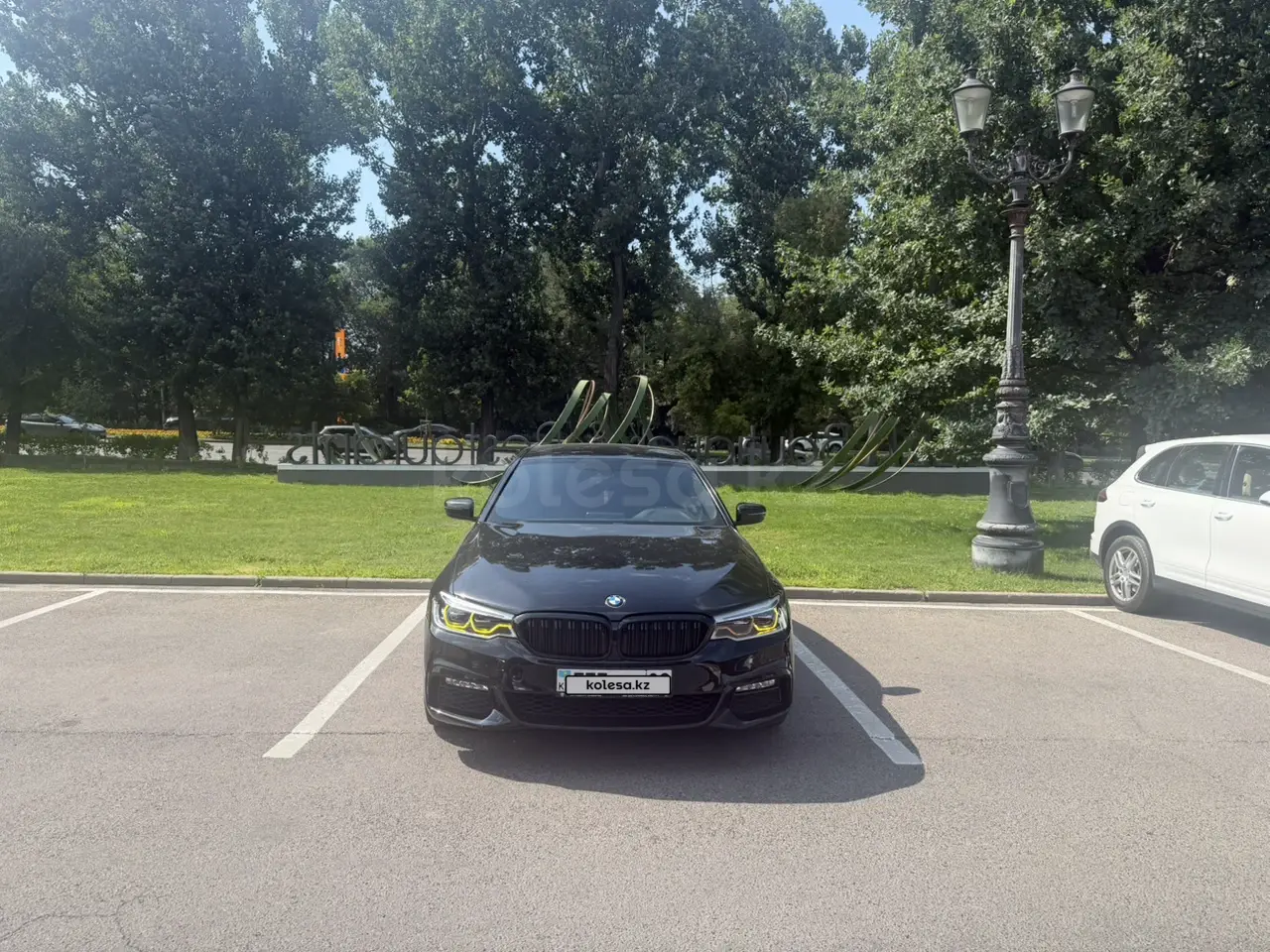 BMW 5 Series, 2019