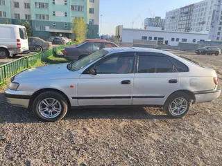 Toyota Carina E