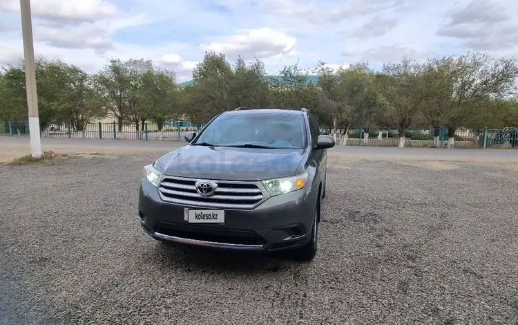 Toyota Highlander 2013 года за 8 100 000 тг. в Актобе