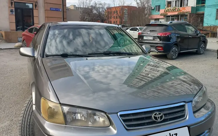 Toyota Camry 2001 года за 3 400 000 тг. в Семей