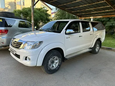 Toyota Hilux 2014 года за 12 600 000 тг. в Алматы – фото 3