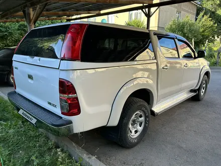 Toyota Hilux 2014 года за 12 600 000 тг. в Алматы – фото 5