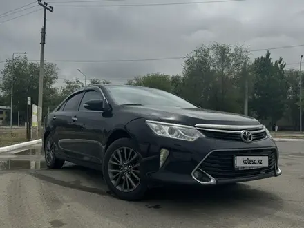 Toyota Camry 2016 года за 10 900 000 тг. в Атырау – фото 3