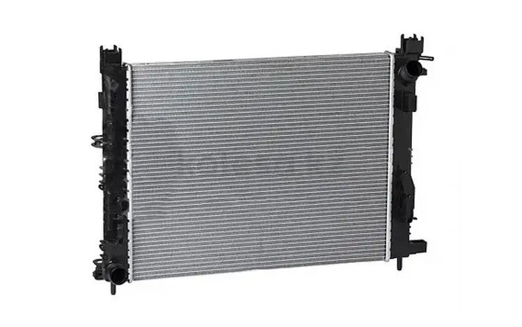 Основной радиатор охлаждения на автомобили Nissan за 35 000 тг. в Жанаозен
