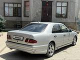 Mercedes-Benz E 280 1999 года за 750 000 тг. в Шымкент – фото 2