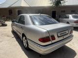 Mercedes-Benz E 280 1999 года за 750 000 тг. в Шымкент
